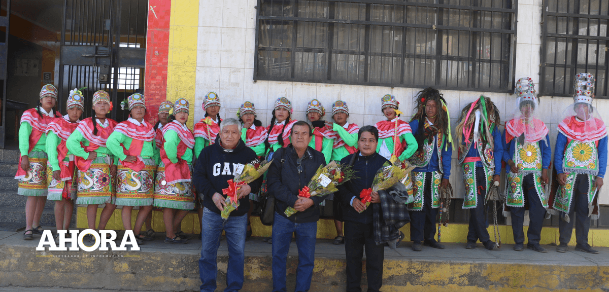 I.E. Inca Pachacutec organizó I Encuentro de Escritores