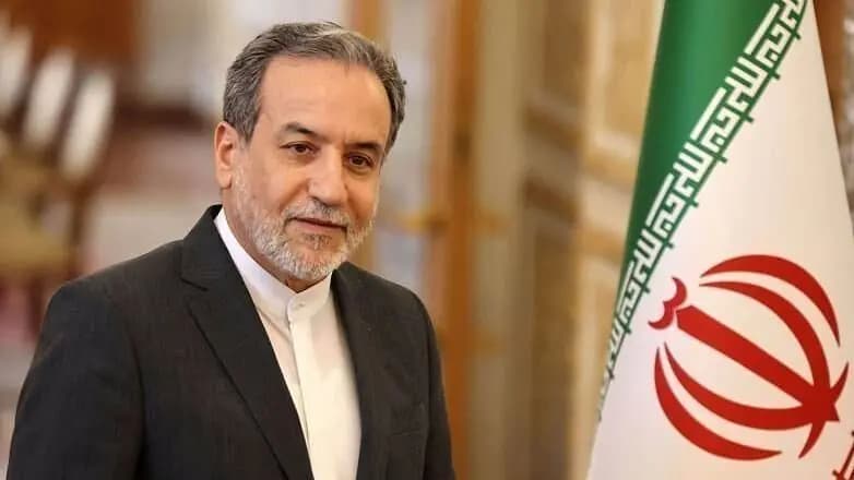 Irán anuncia que continuará enriqueciendo uranio pese a presiones internacionales