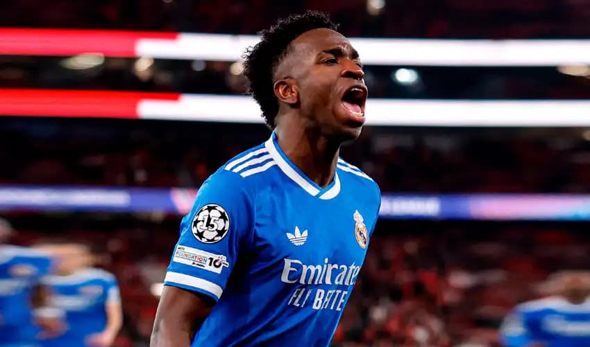 Vinícius le da ventaja al Madrid ante Benfica en una noche marcada por denuncia