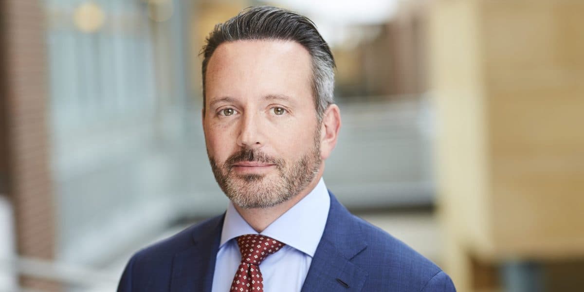CEO de Bausch & Lomb advierte: La inacción ya es retroceder