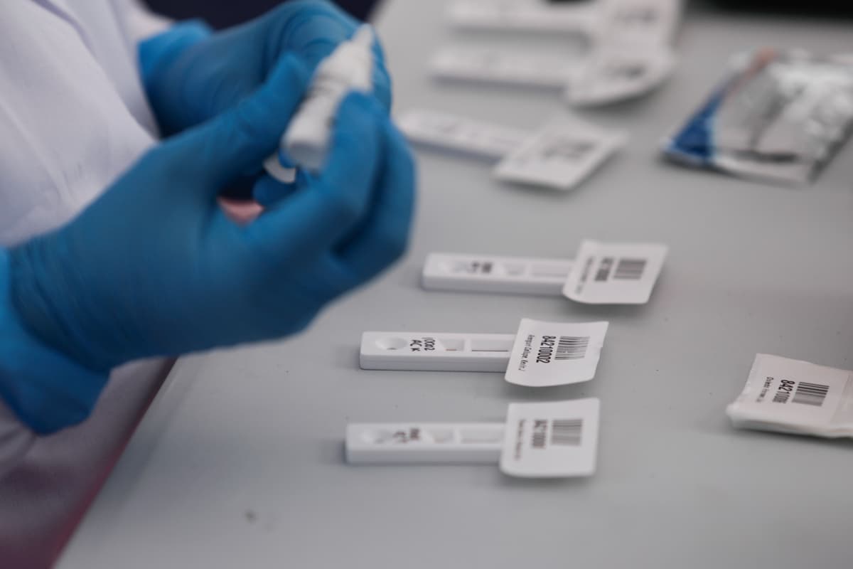 Inician trámite para fabricación de prueba rápida molecular peruana