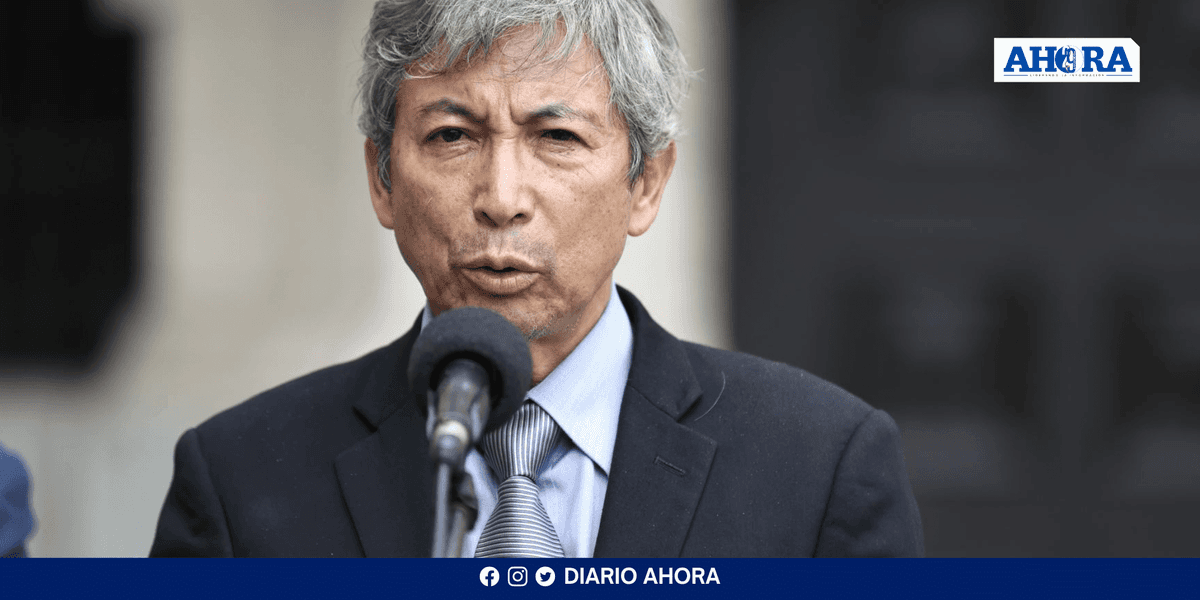 José Arista exige limitar beneficios sindicales en Petroperú por crisis financiera