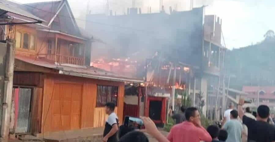 Incendios afectaron restaurante, cafeladería y bosques en Oxapampa