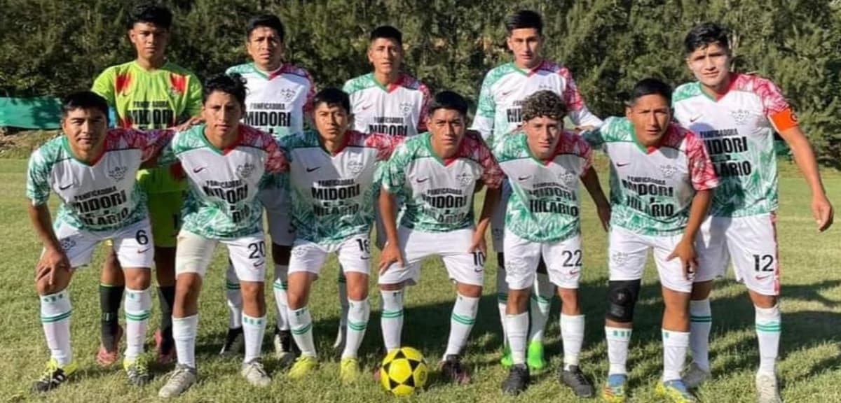 Insólito. Definición por penales fue arbitrado por un jugador en Amarilis