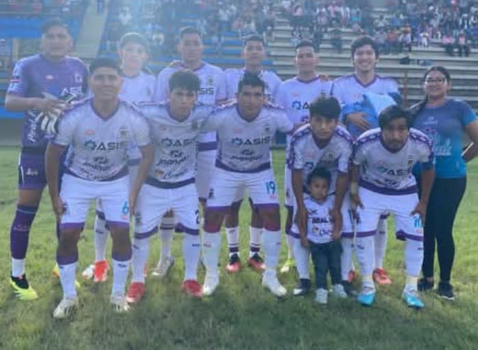 Clásico sin brillo en Ambo