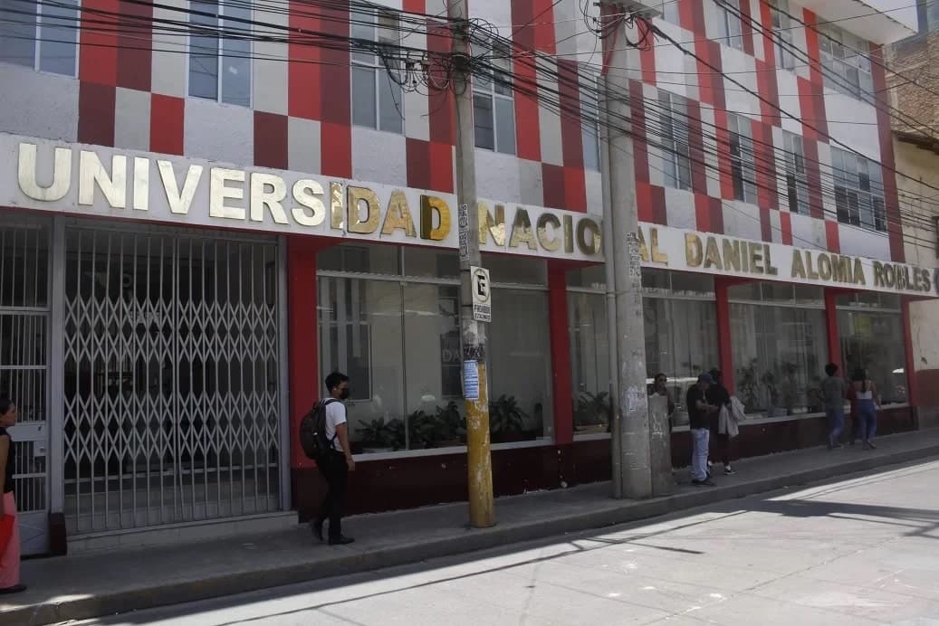 Universidad Daniel Alomía Robles anuncia examen de admisión con tres pruebas eliminatorias