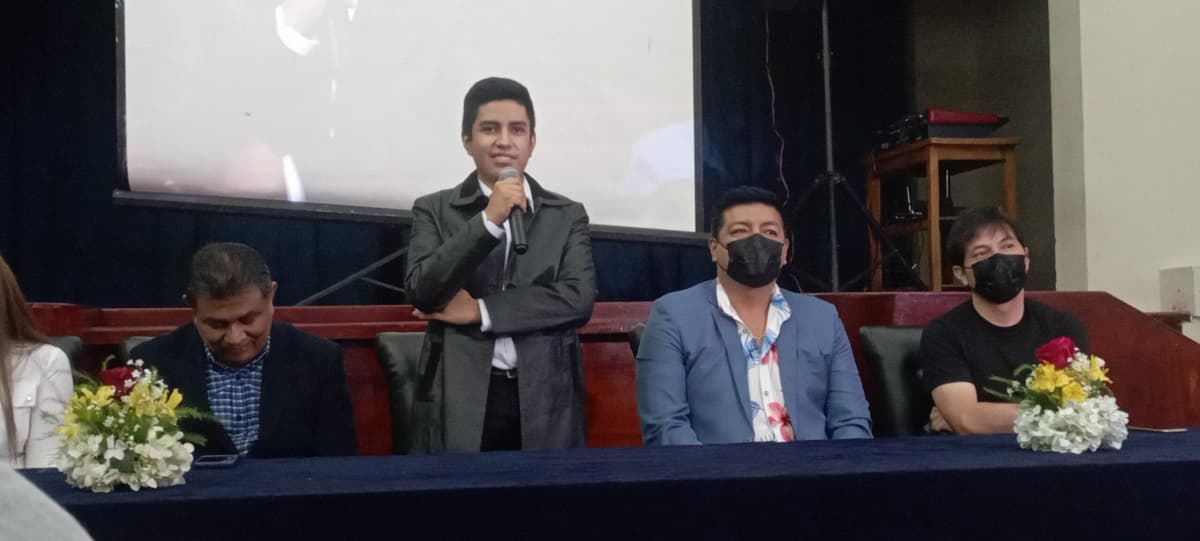 Leonardo Choquevilca presentó obra musical