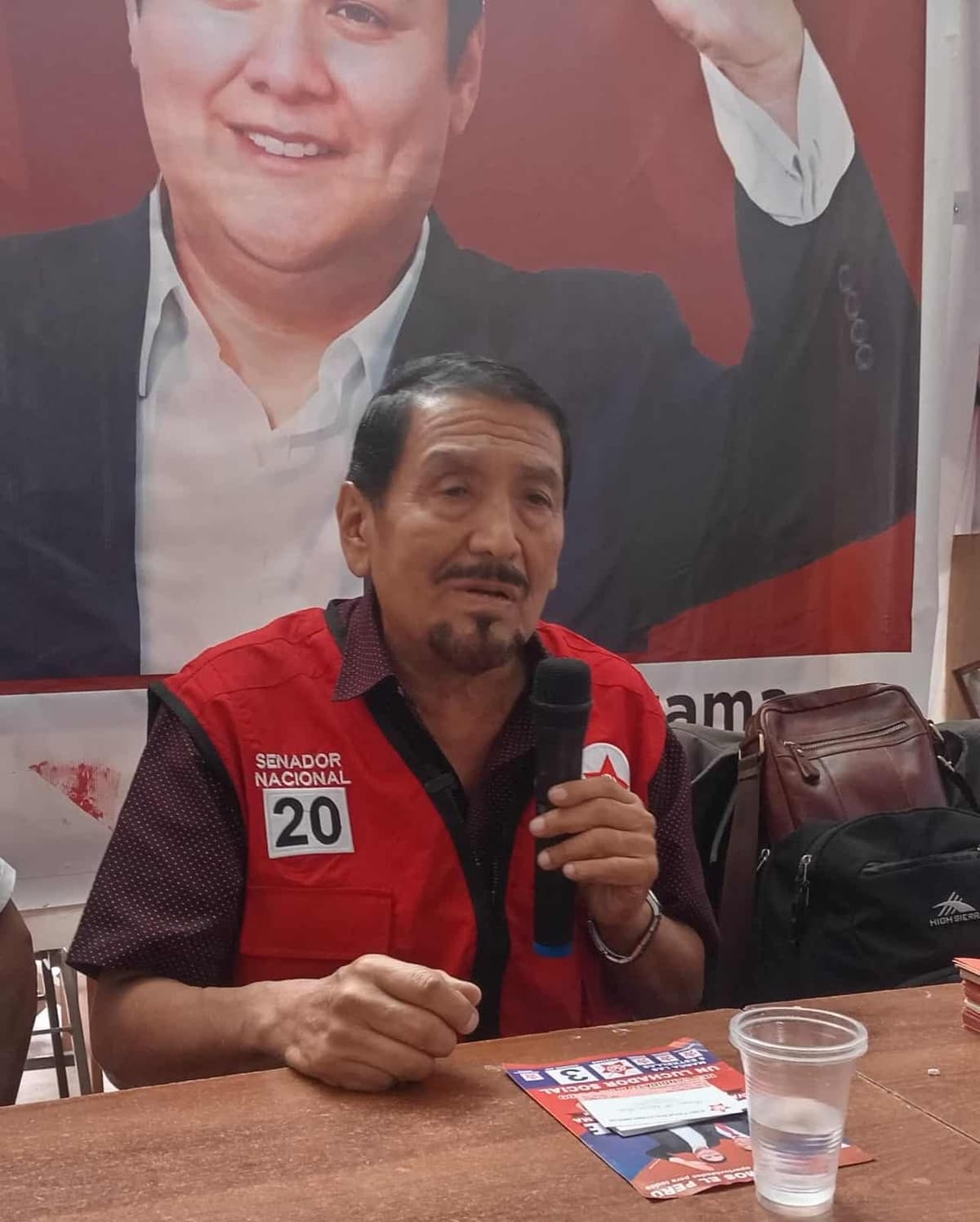 Dirigente aprista exhorta a Congreso mantener orden constitucional hasta el cambio de gobierno