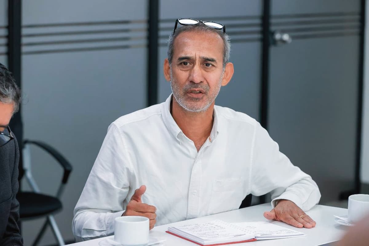 Director del Minem participó en cita en calidad de "asesor" de la organización de mineros informales