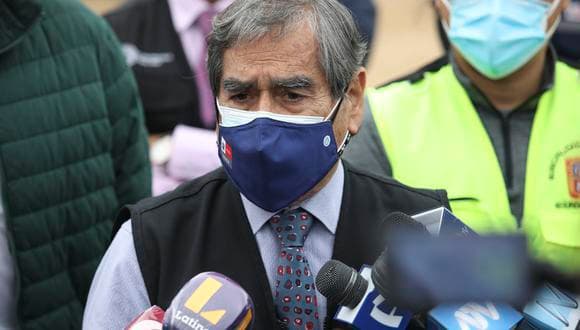 Ugarte tras renuncias de altos mandos del Minsa: El sistema de vacunación corre riesgo