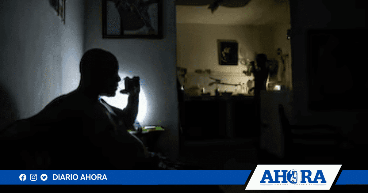 Cuba sufre apagón masivo que deja a la isla sin electricidad