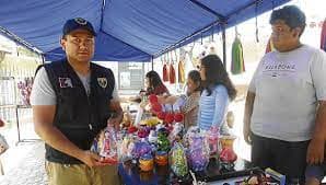 Realizan ferias artesanales con productos elaborados por reclusos