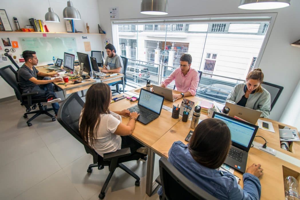 Mercado de oficinas prime en Lima la ausencia de nuevos proyectos impulsa ajustes y un repunte en la demanda