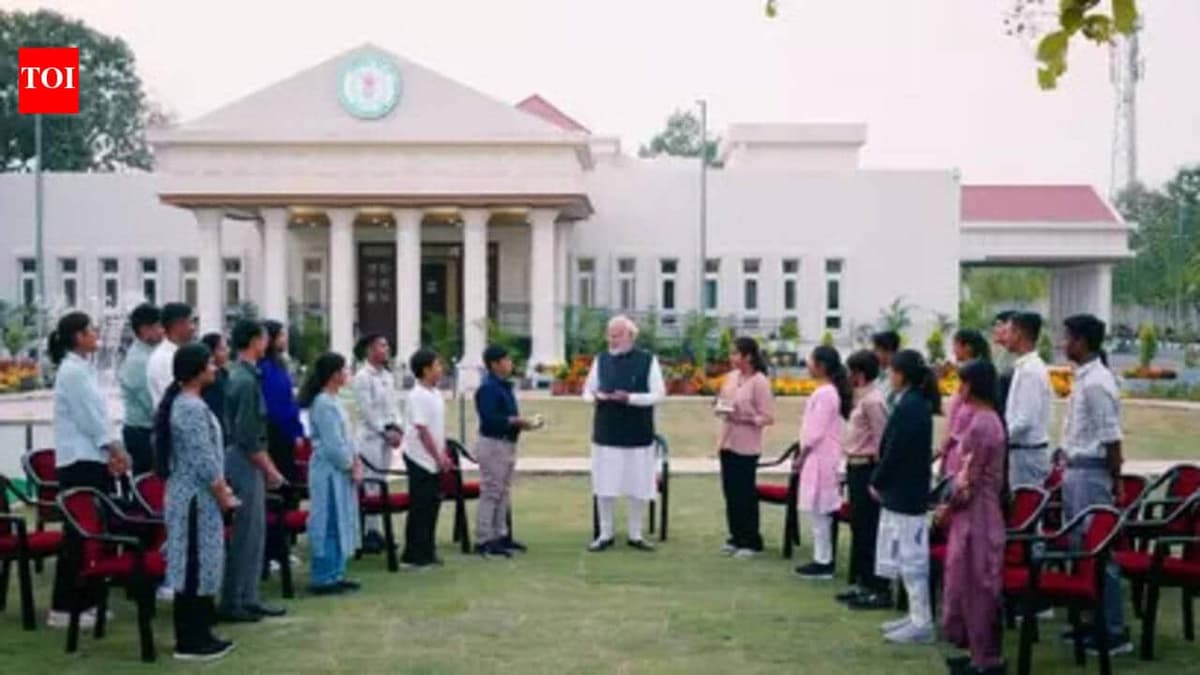 Modi: IA debe ser guía, no caer en la dependencia