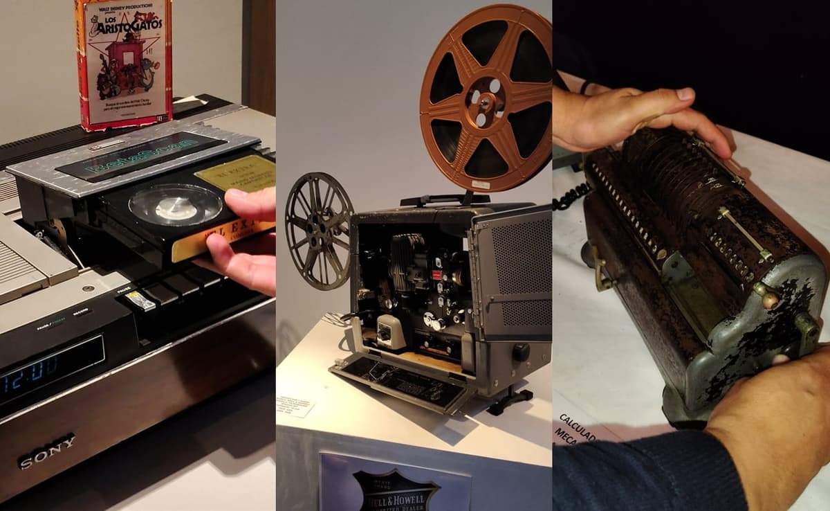Descubriendo la historia tecnológica en un museo vintage Calculadora del siglo XIX proyector de los 50 y Betamax clásico