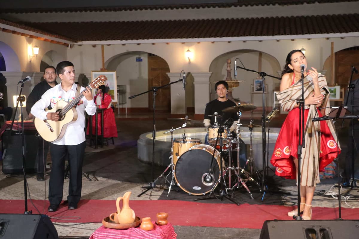 María Haydeé y Omar Majino presentan en estreno concierto “Entre tus brazos”