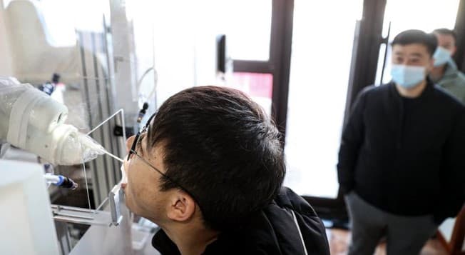 China: Robot realiza pruebas de coronavirus