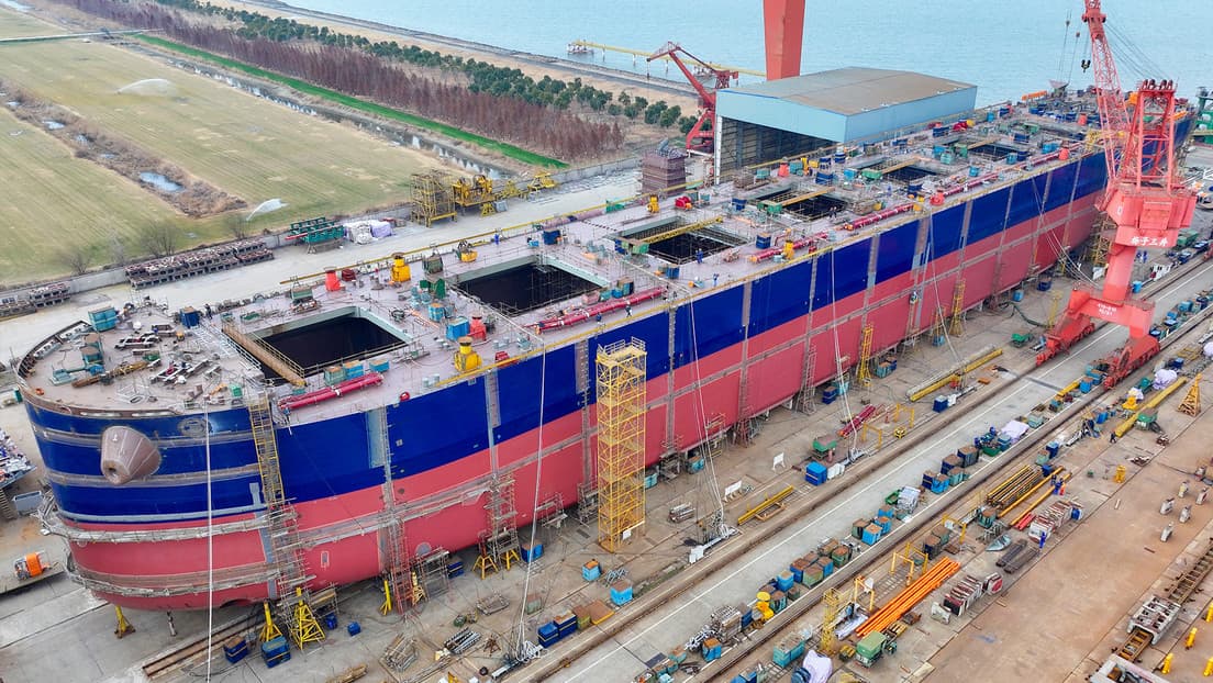 EE UU cobra tasas a barcos chinos para fortalecer la industria naval
