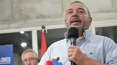 Mario Bergara asume la Intendencia de Montevideo con promesa de modernizar la ciudad