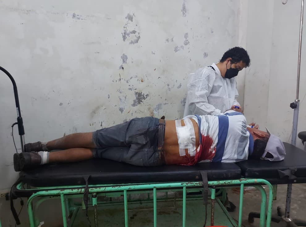 Sujeto acuchilla y deja al borde de la muerte a obrero