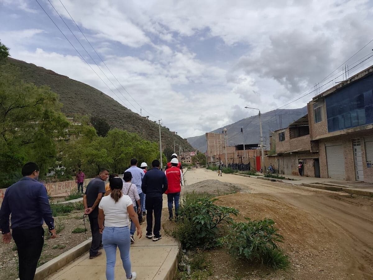 Malecón Higueras sigue paralizado: Regidor Jim Espinoza acusa al municipio de incumplir reinicio prometido