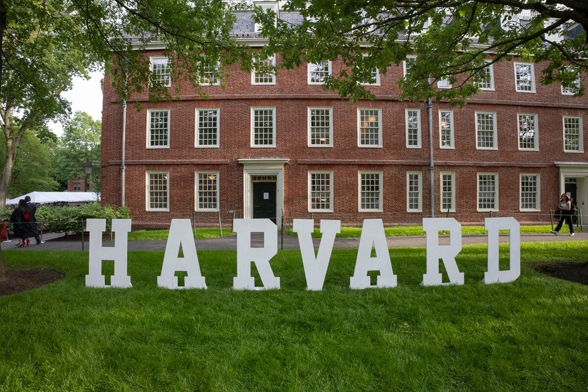 Harvard: Consecuencias globales al veto migratorio de Trump a estudiantes internacionales