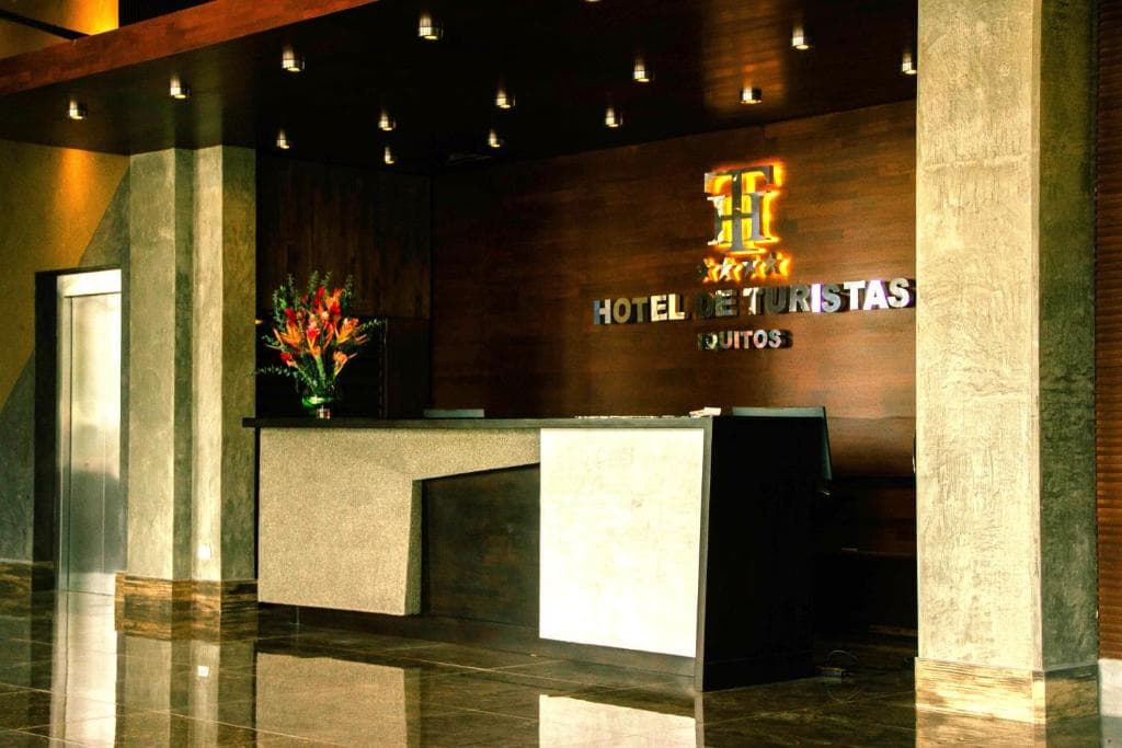 Piratas del río atracan a turistas españoles en tour amazónico Iquitos