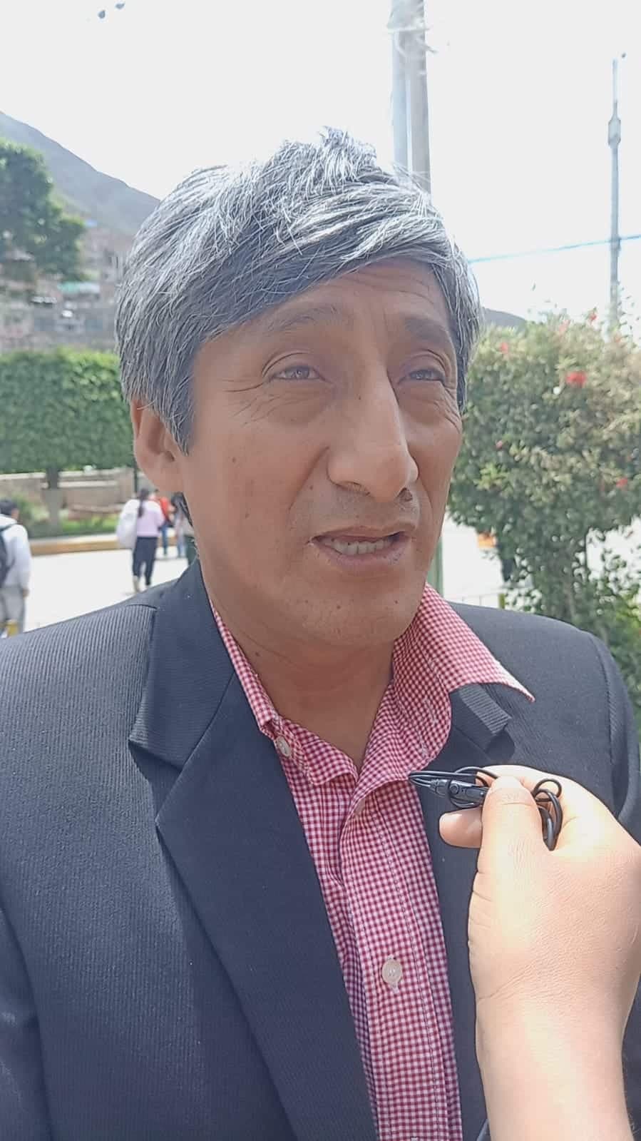DRE advierte que 70% de colegios sin internet frenaría matrícula digital en Huánuco