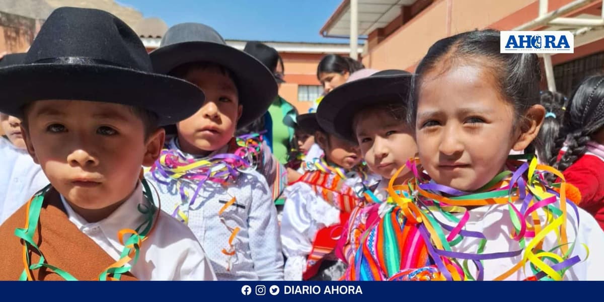 Día de la Identidad Huanuqueña en la I.E. "Señor de la Unidad" de La Unión