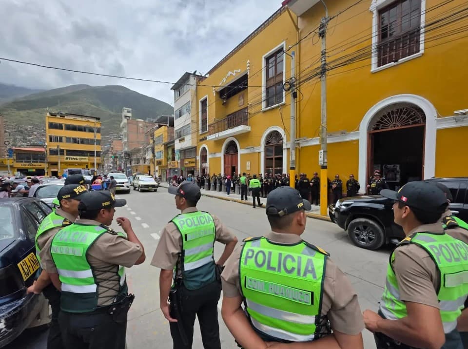 Dirigente transportista tilda de tendenciosas acusaciones del alcalde Jara