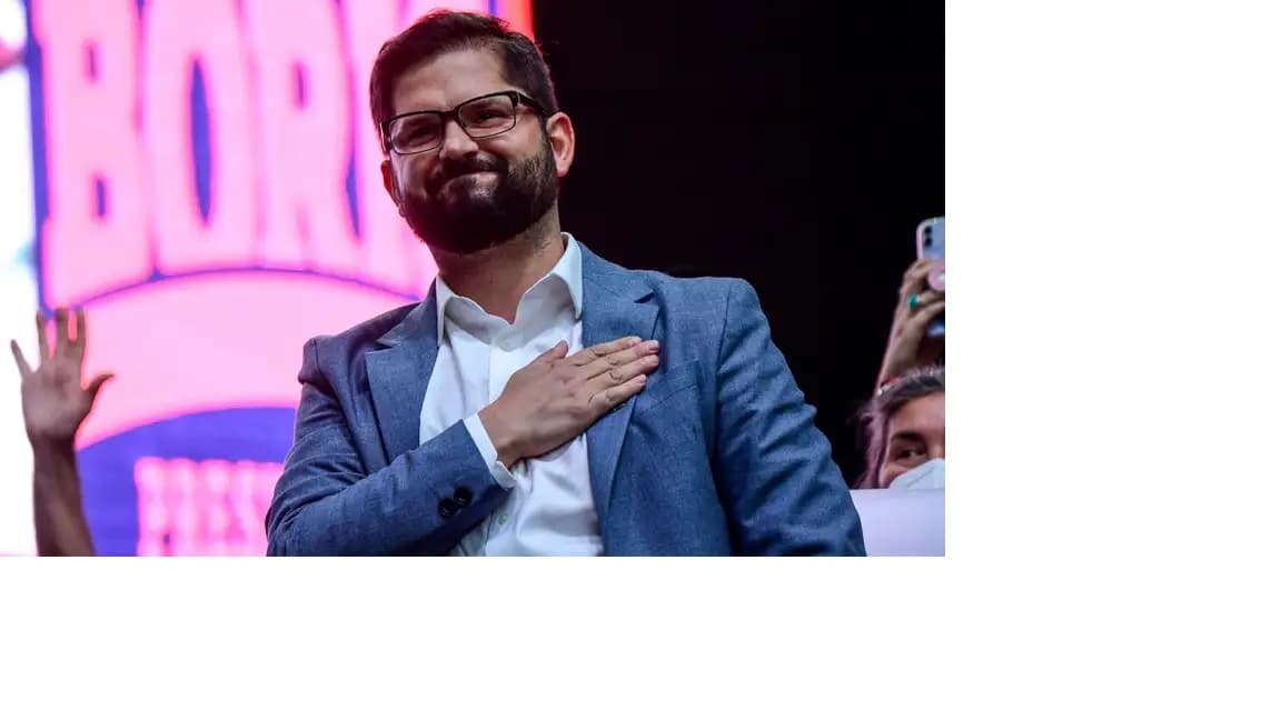 Boric deja la presidencia con el 58% de desaprobación: Una de las bajas en los 36 años Chile