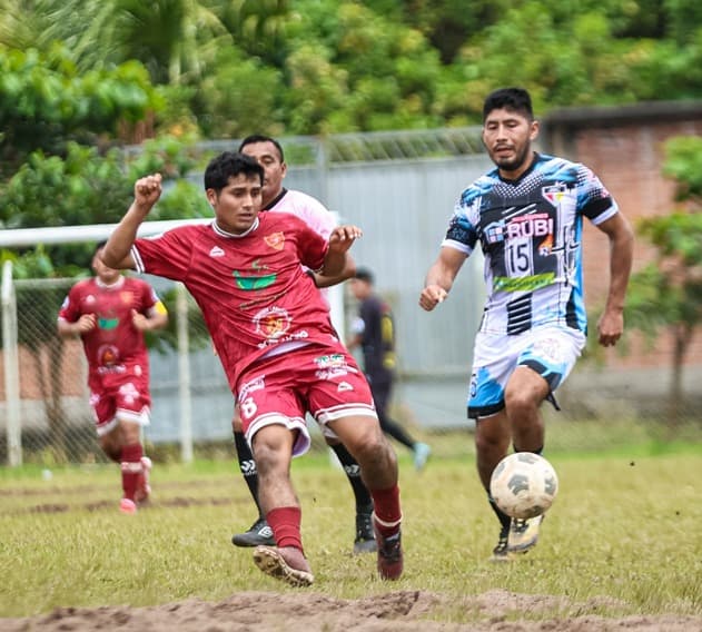 Lolo bajó al líder en Aucayacu