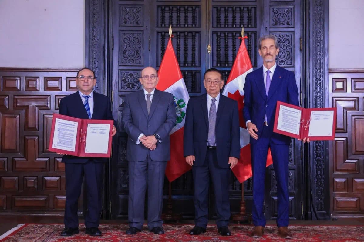 Perú y Canadá firman acuerdo para reforzar cooperación en minerales críticos y minería sostenible