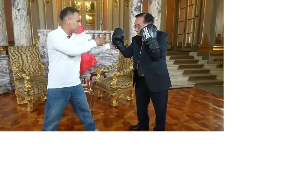 Presidente Balcázar participa en transmisión boxeando en Palacio mientras se agudiza crisis 