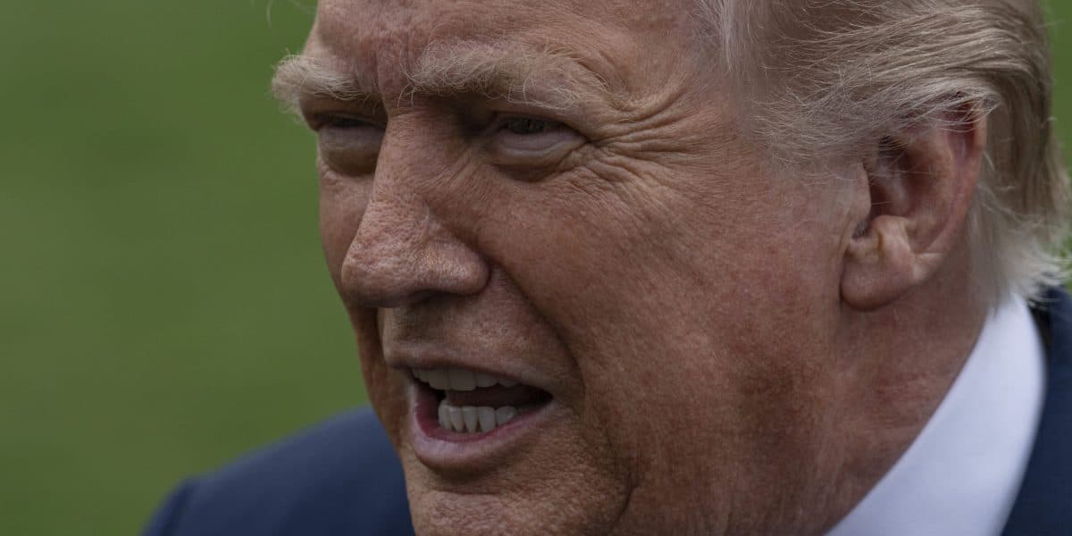 Trump da 48 horas a Irán por Ormuz y amenaza plantas eléctricas