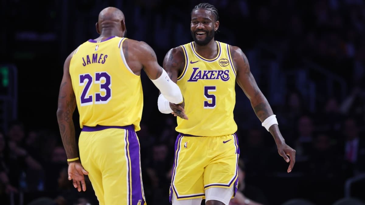 LeBron y Ayton, ausentes en el triunfo ante Pacers