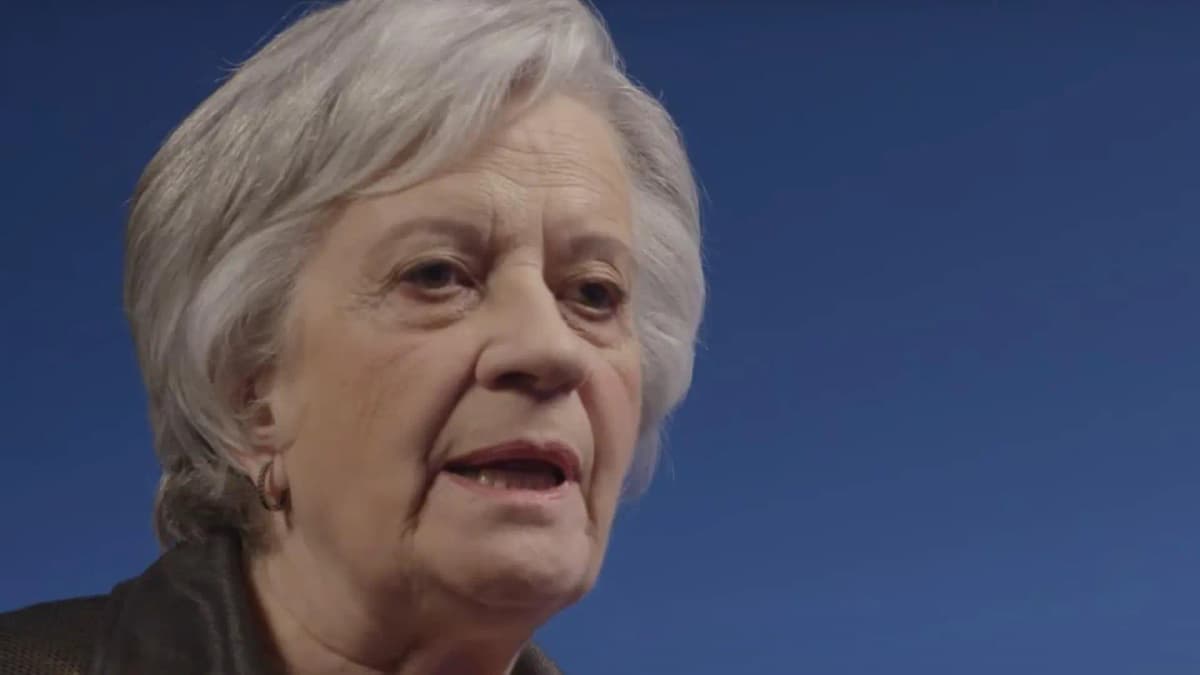 Victoria Camps: La felicidad se construye y es mantener el deseo de vivir