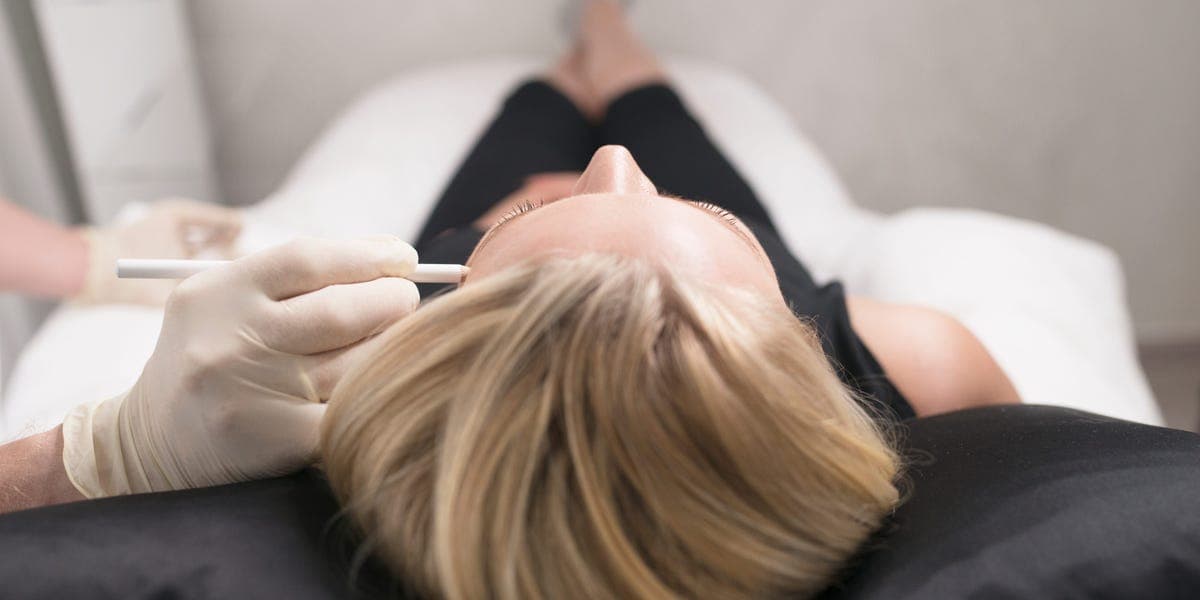 Bótox exprés: el nuevo descanso durante la jornada laboral