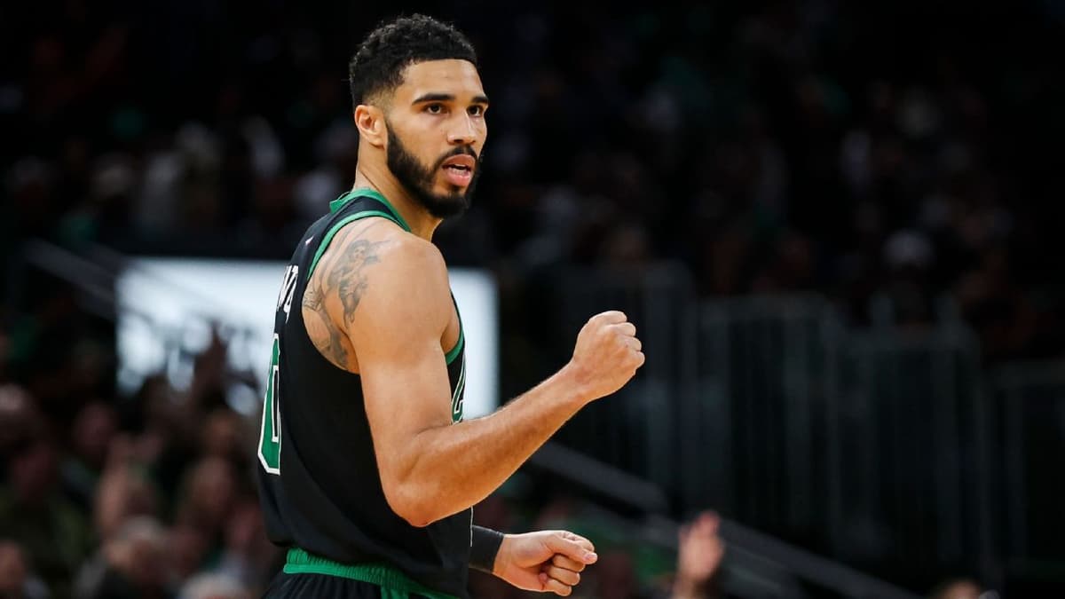 Jayson Tatum de los Celtics regresa a jugar este viernes