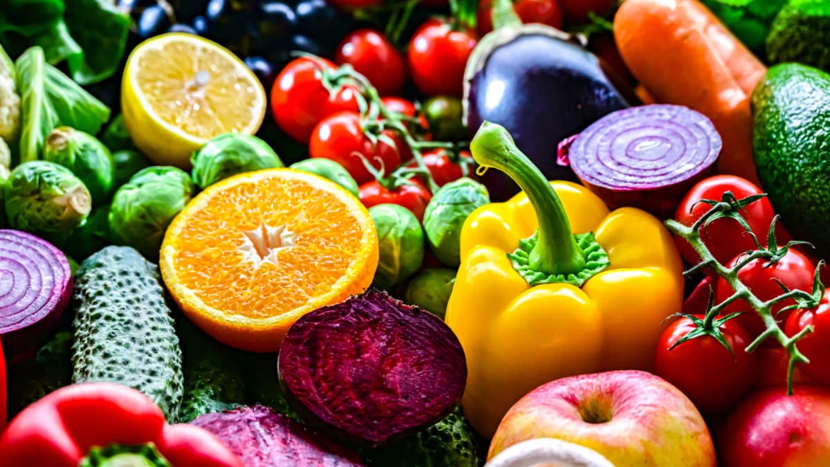 No comas esto: 12 alimentos 2026 con más pesticidas y químicos