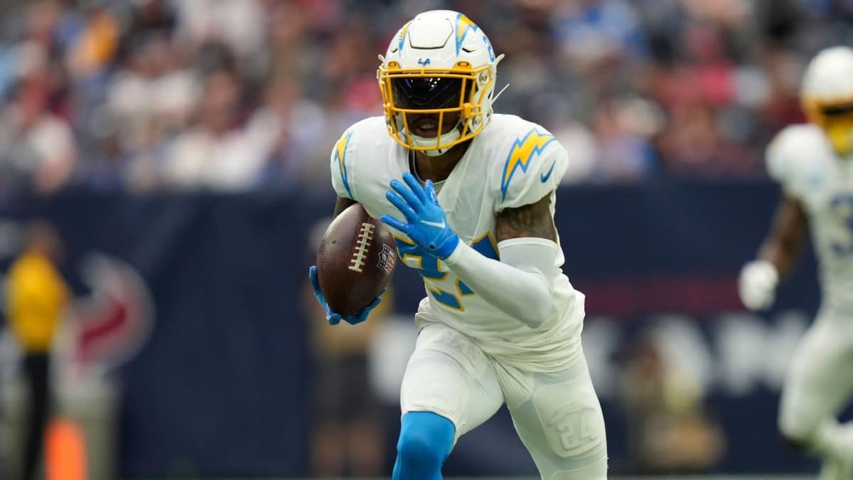 Adderley regresa del retiro para fichar por los Colts