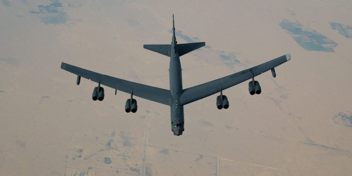 EE.UU. despliega B-52 en guerra contra Irán