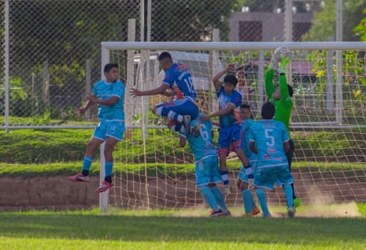 Crisis y retrasos marcan torneo en Pillco Marca