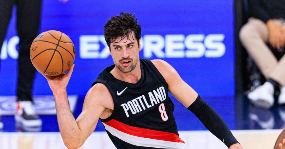 Wembanyama debuta con Spurs en la NBA frente a Portland