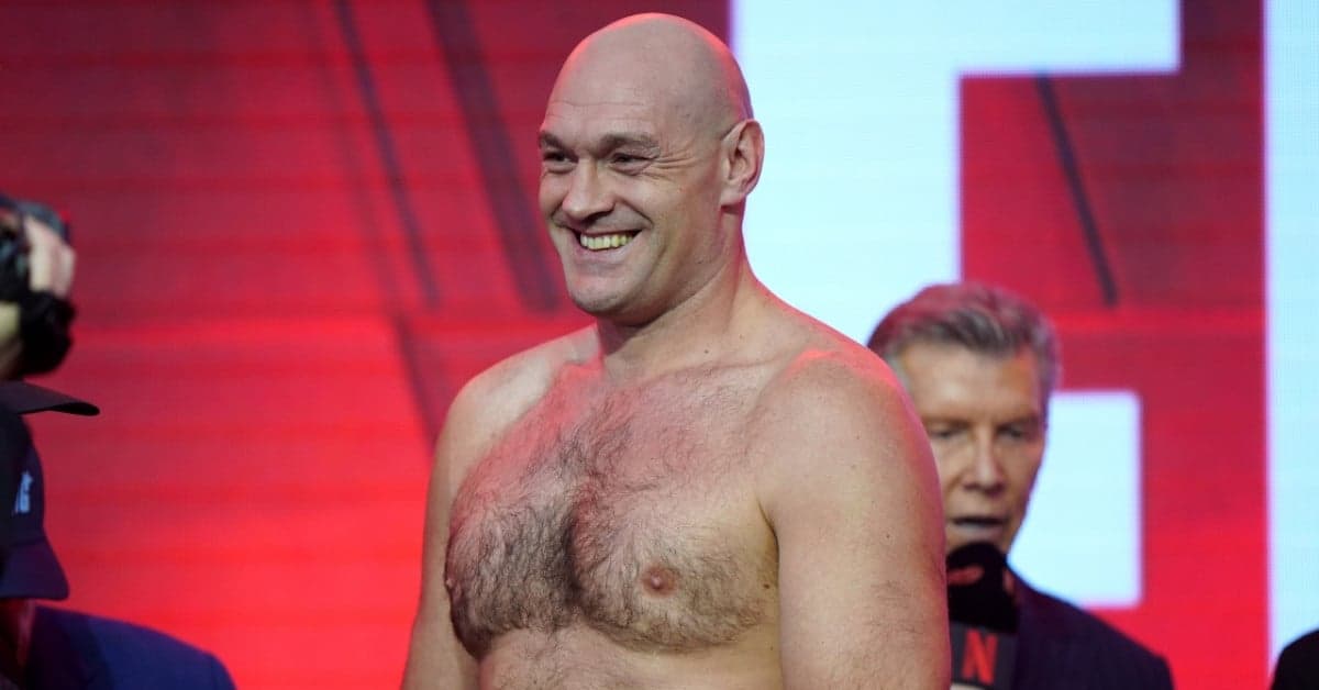 Fury vence a Makhmudov y desafía a Joshua por megacombate