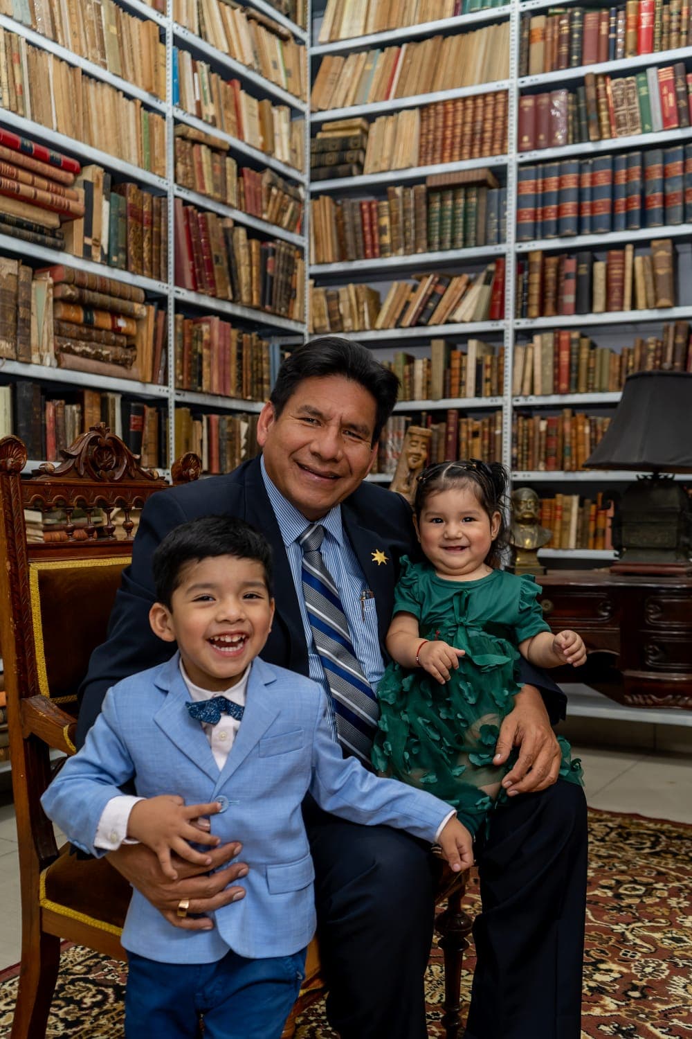 Homenaje a la trayectoria del Dr. Eliseo Talancha Crespo en su 58° años de vida