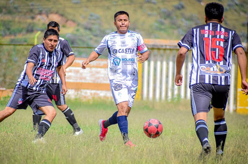 Castle clasifica y deja abierta la pelea en Tomaykichwa
