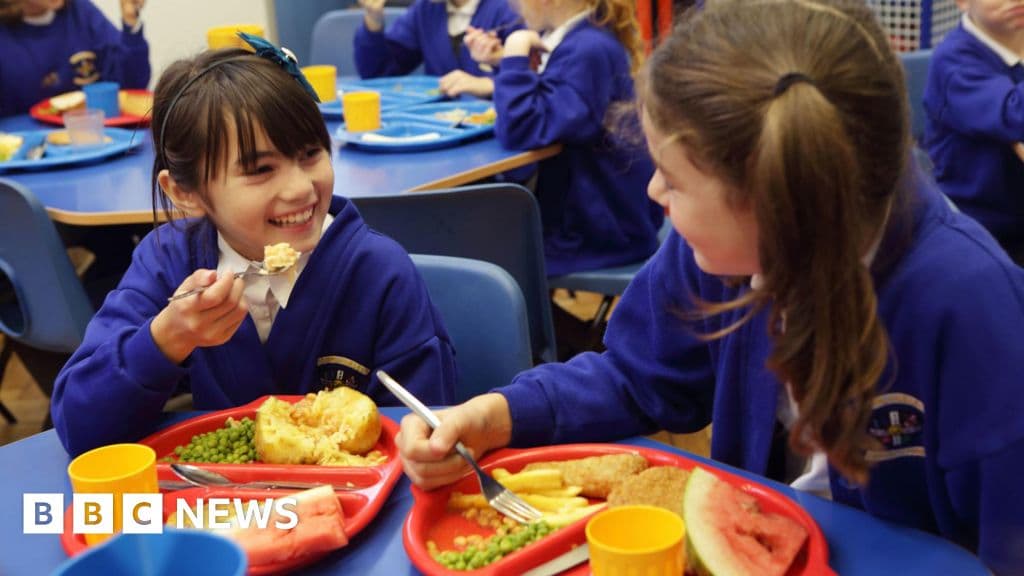 Gobierno prohíbe frituras en escuelas: Alimentación más sana
