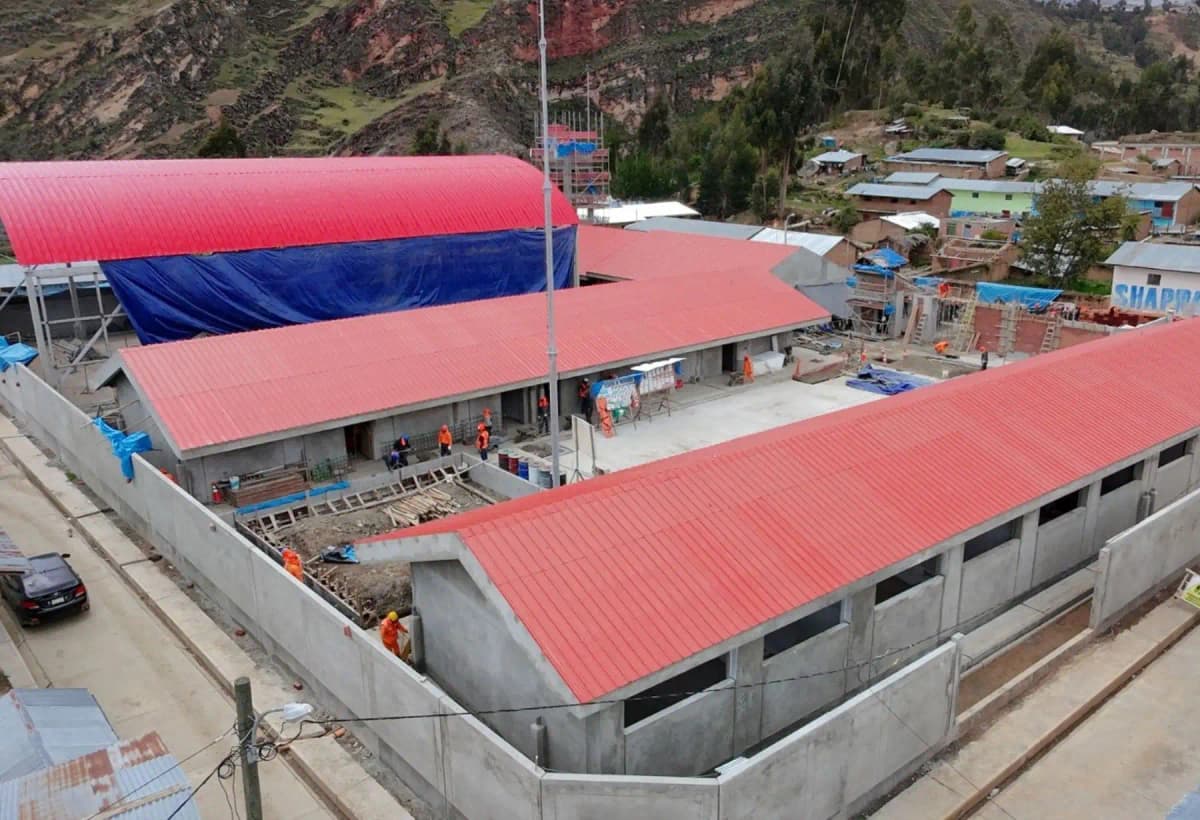 Huamalíes: nuevo colegio en Pampas de Flores alcanza 70 % de avance y beneficiará a 129 escolares