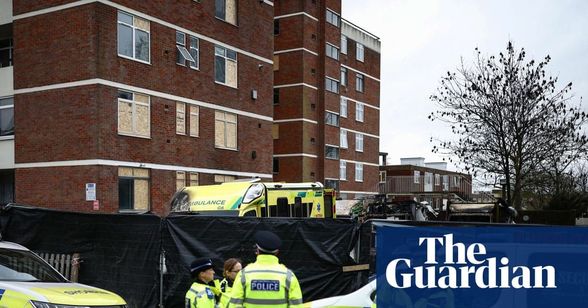 Joven de 17, entre nuevos detenidos por incendio de ambulancias judías